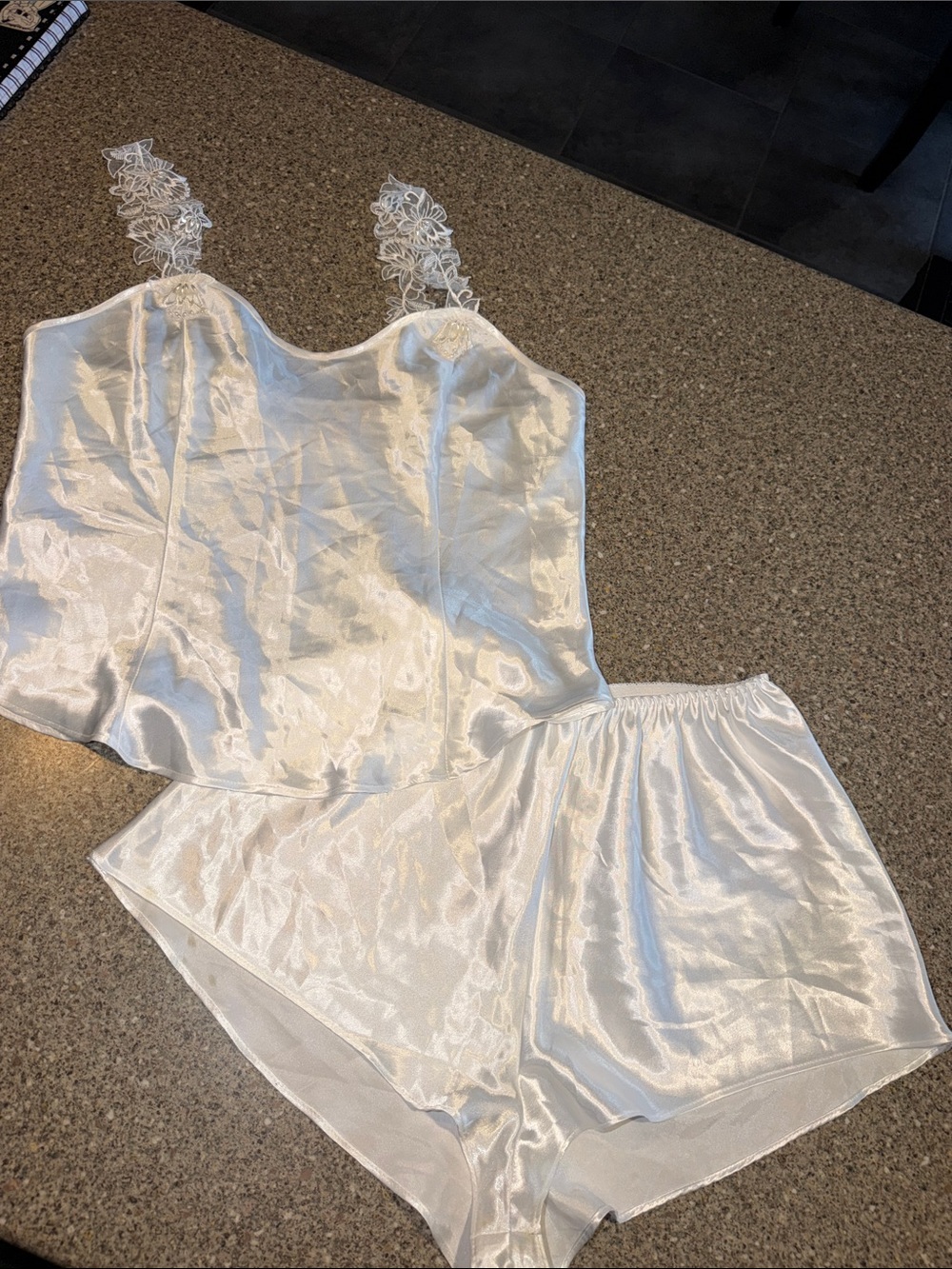 Satin Lace-Trim Cami and Shorts Sleep Set in White - Y2k vintage